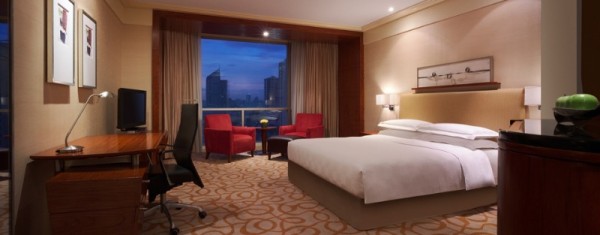 New-World-Manila-Bay-Hotel.jpg